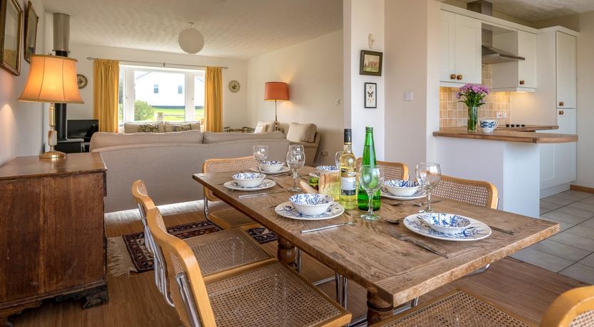 Photo of 3 Bed in Bwlchtocyn