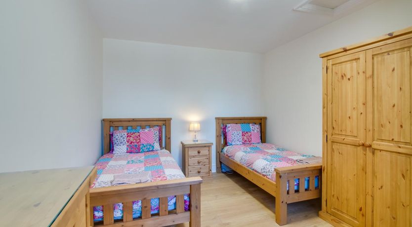 Photo of 2 Bed in Gower