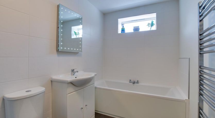Photo of 2 Bed in Gower