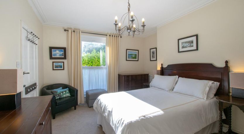 Photo of 1 Bed in Mumbles