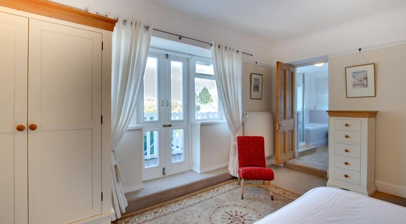 Photo of 1 Bed in Mumbles