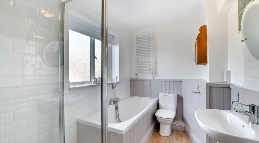 Photo of 1 Bed in Mumbles