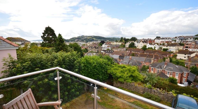 Photo of 2 Bed in Teignmouth