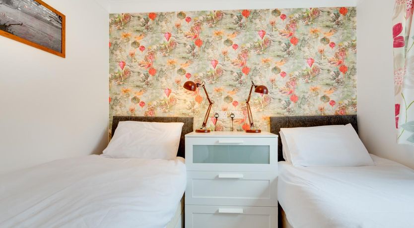 Photo of 2 Bed in Teignmouth