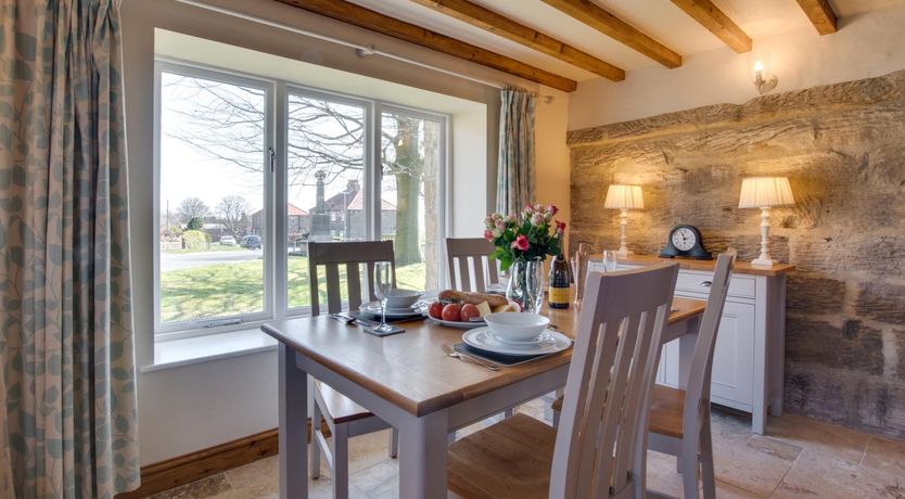 Photo of 2 Bed in Whitby