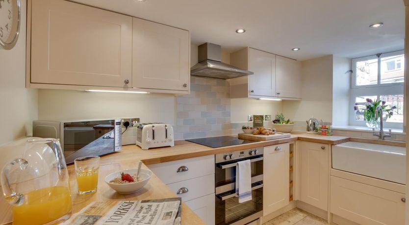 Photo of 2 Bed in Whitby