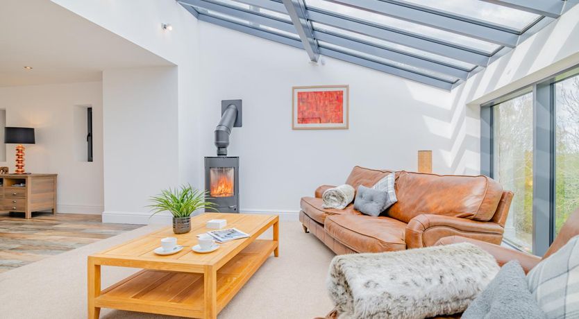 Photo of 3 Bed in Llanbadoc