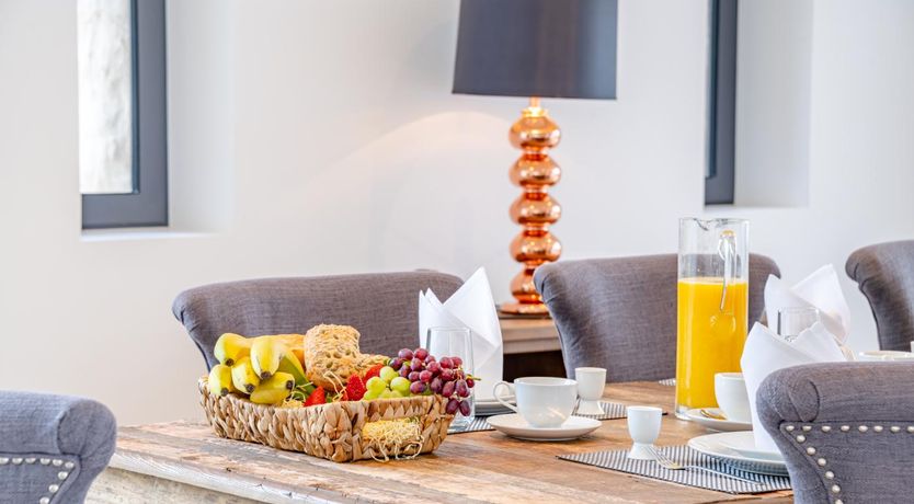 Photo of 3 Bed in Llanbadoc