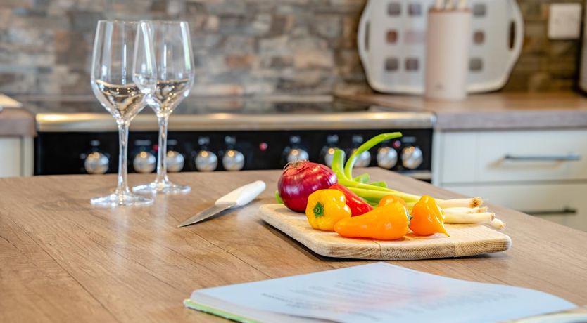 Photo of 3 Bed in Llanbadoc