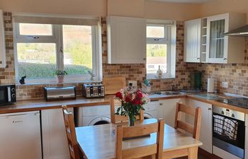 1 Bed in Mumbles Holiday Home