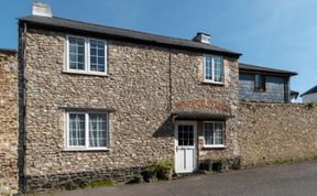 Photo of 2 Bed in Colyton