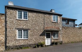 Photo of 2-bed-in-colyton