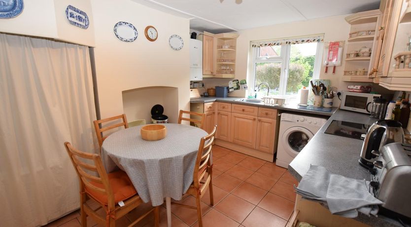 Photo of 2 Bed in Colyton