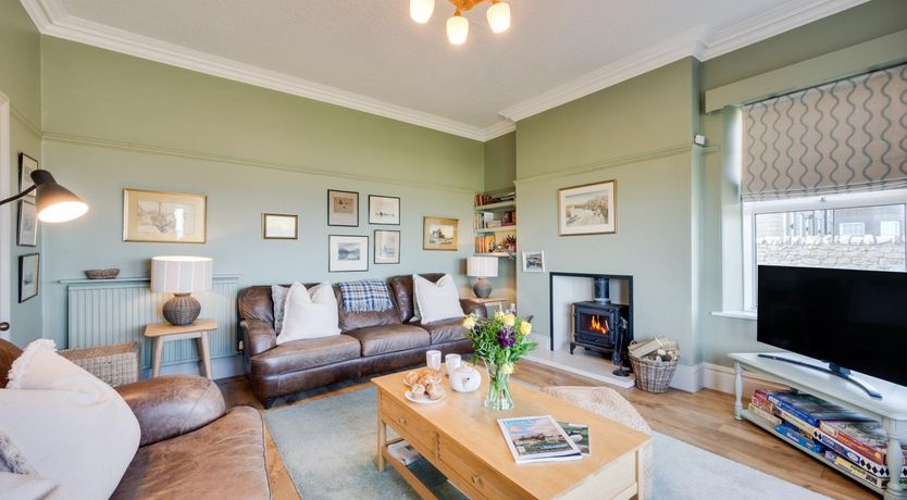 Photo of 5 Bed in Seahouses