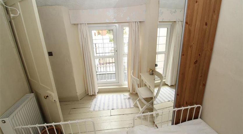 Photo of 2 Bed in Mumbles