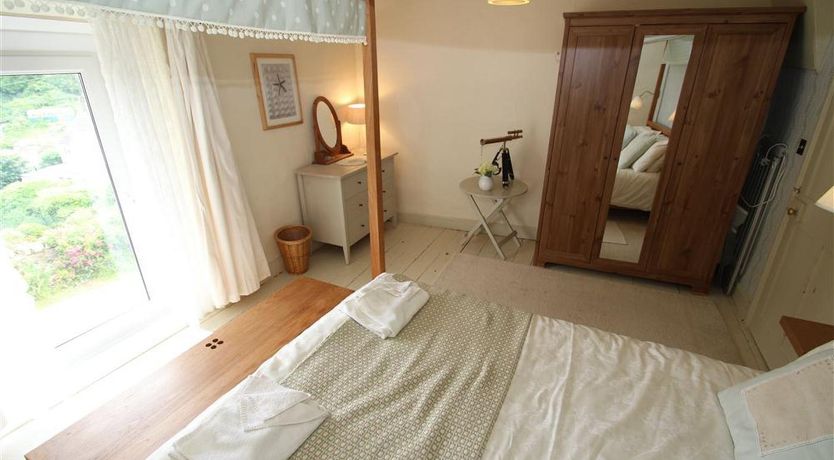 Photo of 2 Bed in Mumbles
