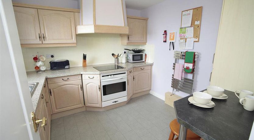 Photo of 1 Bed in Langland