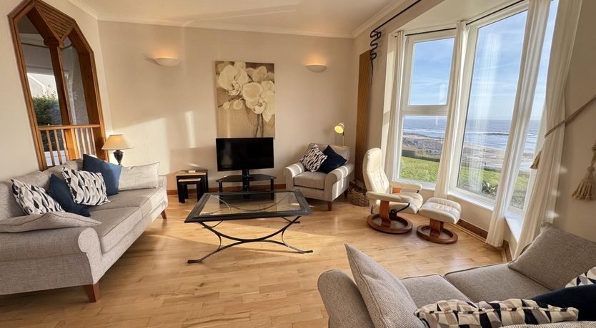 Photo of 2 Bed in Mumbles