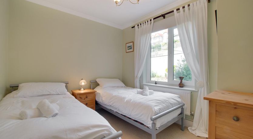 Photo of 2 Bed in Mumbles