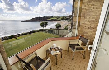 2 Bed in Mumbles Holiday Home