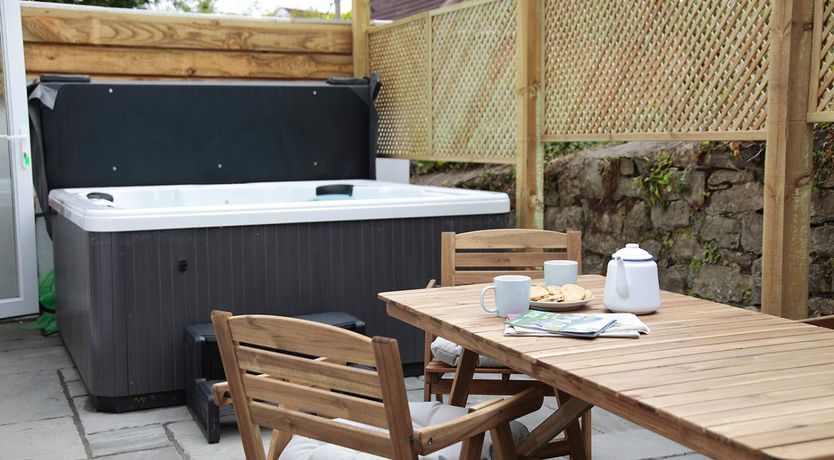 Photo of 2 Bed in Mumbles