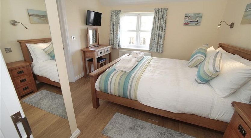 Photo of 2 Bed in Port Eynon