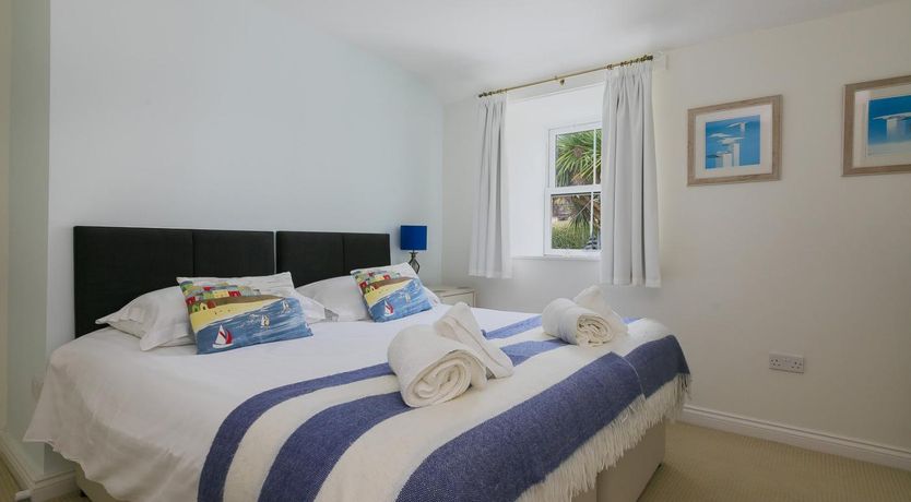 Photo of 3 Bed in Marazion