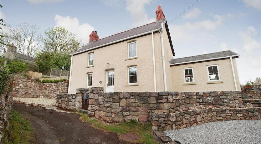 Photo of 2 Bed in Llanmadoc