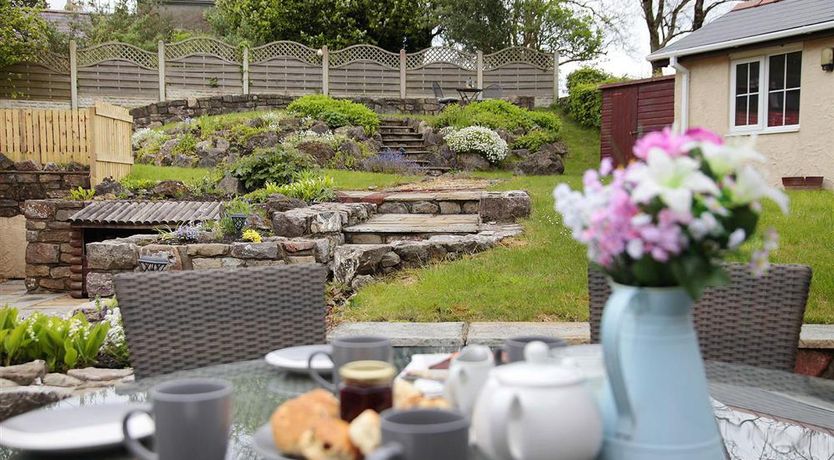 Photo of 2 Bed in Llanmadoc