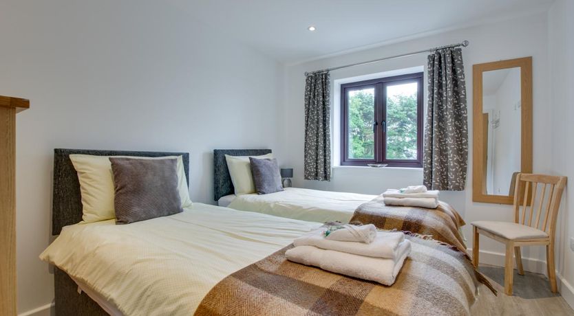 Photo of 9 Bed in Bodorgan