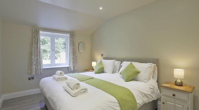 Photo of 7 Bed in Barsham