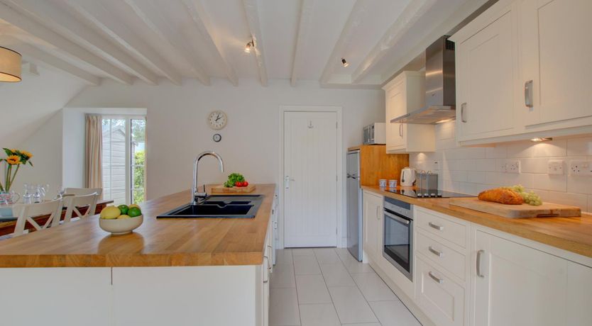 Photo of 3 Bed in St. Mawgan