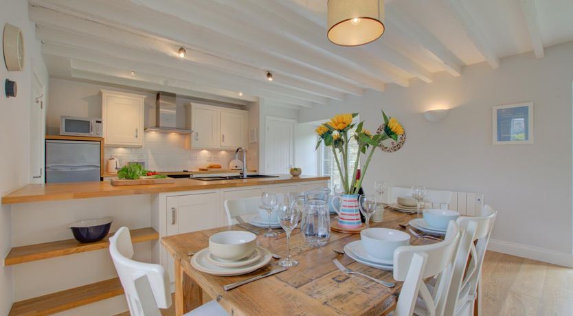 Photo of 3 Bed in St. Mawgan