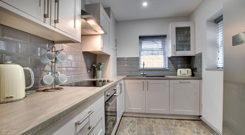 Photo of 5 Bed in Bala