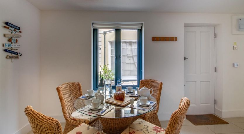 Photo of 2 Bed in Torquay