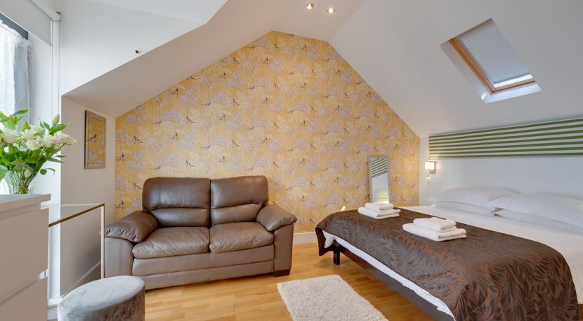 Photo of 2 Bed in Torquay