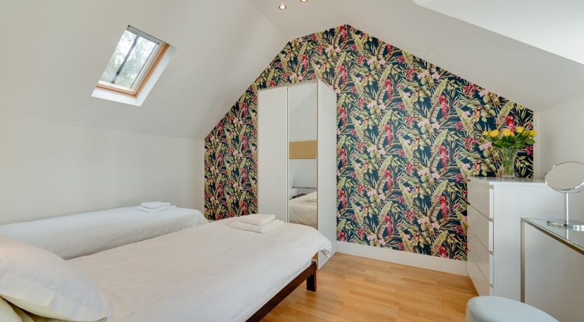 Photo of 2 Bed in Torquay