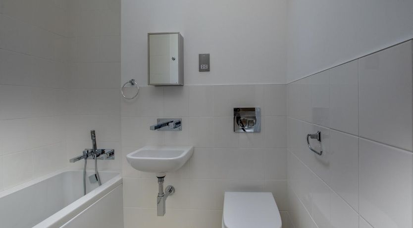 Photo of 2 Bed in Torquay