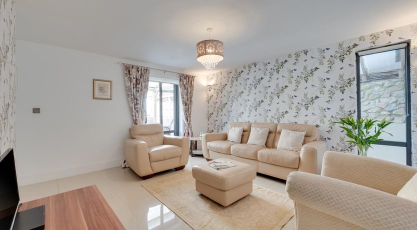 Photo of 2 Bed in Torquay