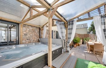 2 Bed in Torquay Holiday Home