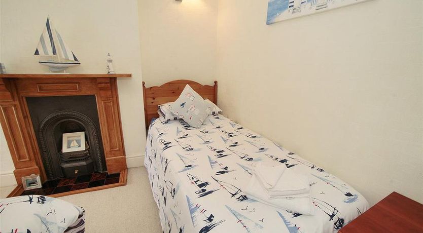 Photo of 2 Bed in Mumbles