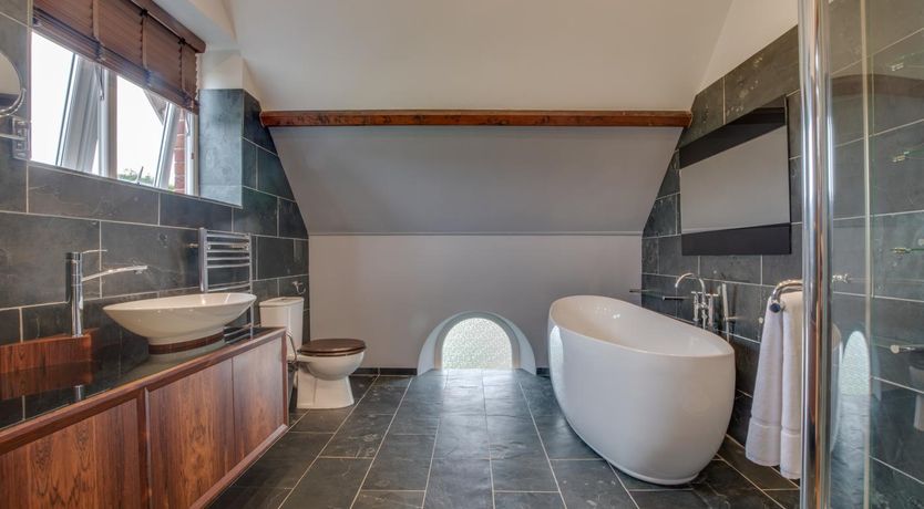 Photo of 4 Bed in Ruswarp