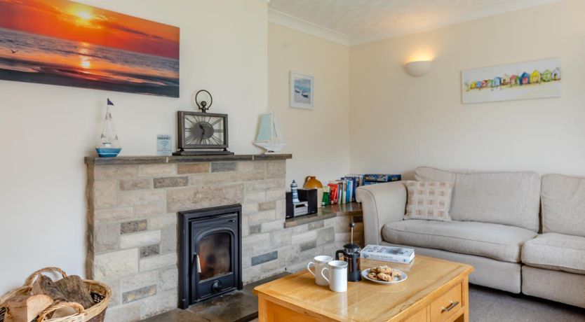 Photo of 3 Bed in Axmouth, Near Seaton
