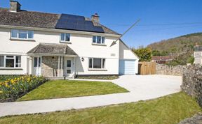 Photo of 3 Bed in Axmouth, Near Seaton