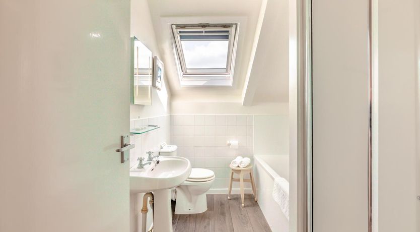 Photo of 5 Bed in Beadnell