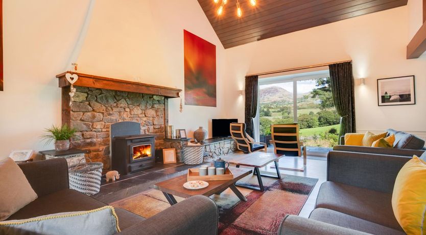 Photo of 4 Bed in Ffestiniog