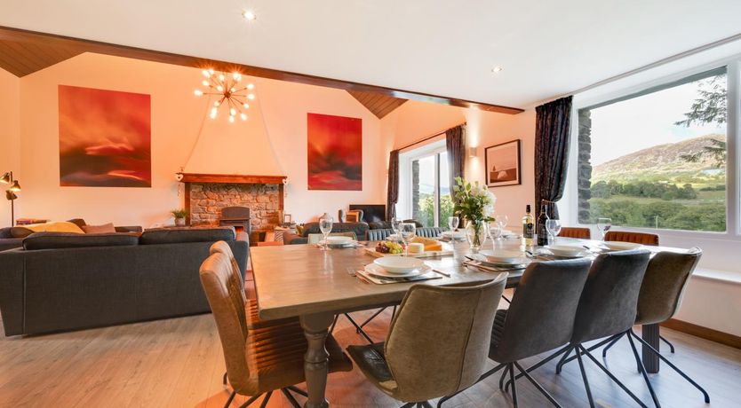 Photo of 4 Bed in Ffestiniog