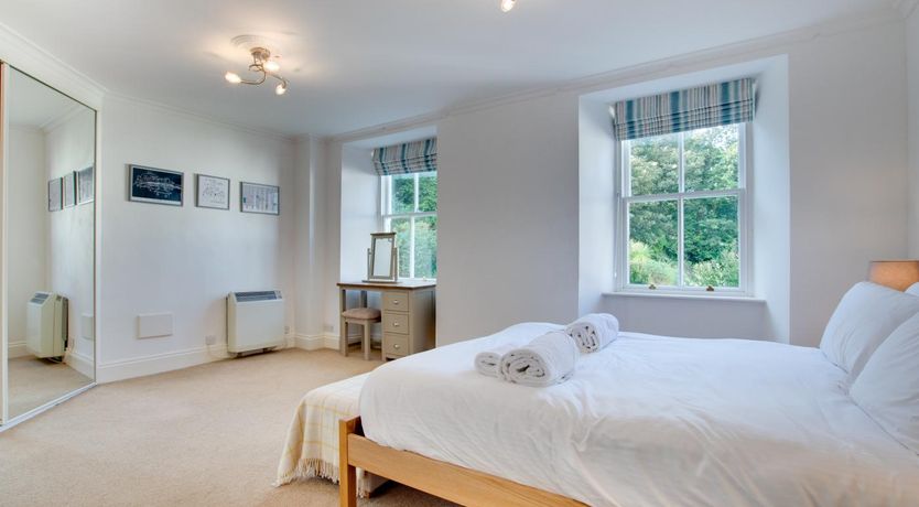 Photo of 2 Bed in St. Levan