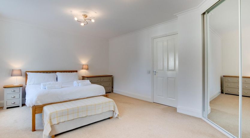 Photo of 2 Bed in St. Levan