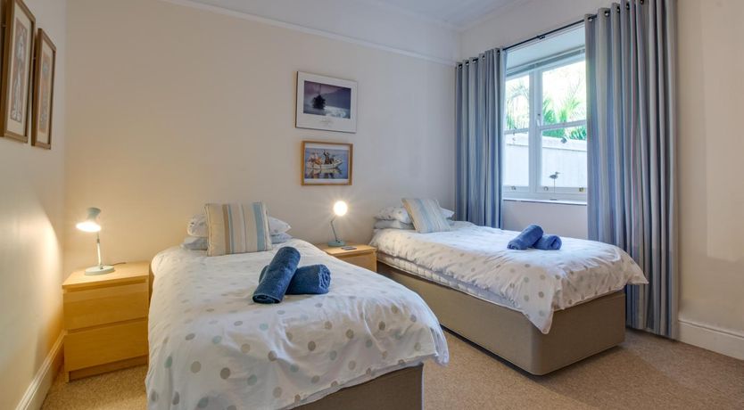 Photo of 3 Bed in St. Levan